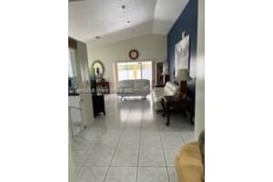 19123 NW 78th Ct, Hialeah, FL 33015, Sold 06/06/22
