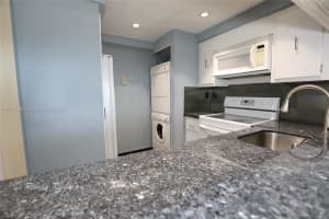 600 NE 36th St APT 908, Miami, FL 33137, Sold 05/31/22