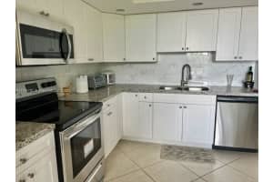 8420 SW 133rd Avenue Rd APT 413, Miami, FL 33183, Sold 06/21/22