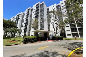 17021 N Bay Rd APT 529, Sunny Isles Beach, FL 33160, Sold 06/06/22