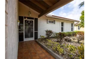 10524 NW 71st St, Tamarac, FL 33321, Sold 05/27/22