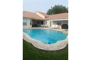 674 Lake Blvd, Weston, FL 33326, Sold 06/30/22