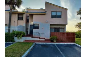 701 NW 105th Pl C1, Miami, FL 33172, Sold 09/01/22
