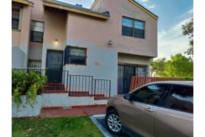 701 NW 105th Pl C1, Miami, FL 33172, Sold 09/01/22