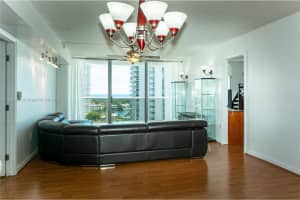 3731 N Country Club Dr APT 1422, Aventura, FL 33180, Sold 07/20/22
