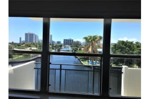 401 Golden Isles Dr APT 406, Hallandale Beach, FL 33009, Sold 05/31/22