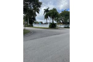 950 SW 9th Ct, Florida City, FL 33034, Sold 07/08/22