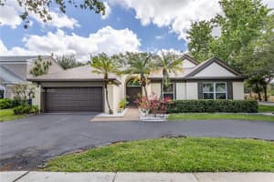 5546 SW 100th Terrace, Cooper City, FL 33328, Sold 05/31/22