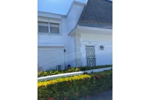 814 NE 27th Ave, Hallandale Beach, FL 33009, Sold 06/06/22