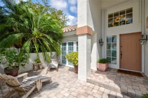 1137 Laguna Springs Dr, Weston, FL 33326, Sold 06/30/22