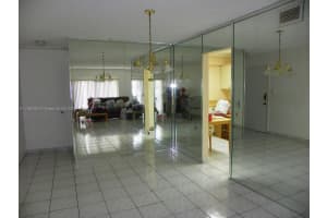 4525 W 20th Ave #421, Hialeah, FL 33012, Sold 06/22/22