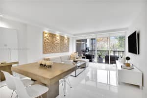 3101 N Country Club Dr APT 206, Aventura, FL 33180, Sold 07/14/22