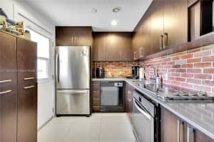 3101 N Country Club Dr APT 512, Aventura, FL 33180, Sold 06/09/22