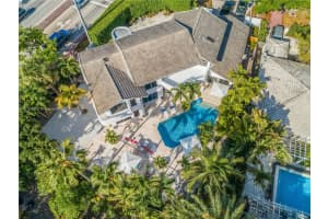 6180 Pine Tree Dr, Miami Beach, FL 33140, Sold 02/01/23