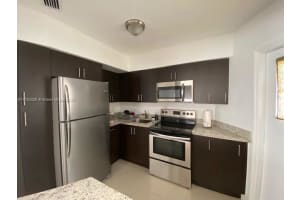 18710 NE 18th Ave APT 210, Miami, FL 33179, Sold 06/01/22