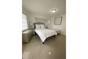18710 NE 18th Ave APT 210, Miami, FL 33179, Sold 06/01/22