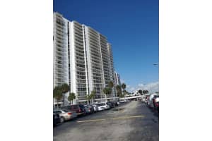3701 N Country Club Dr APT 403, Aventura, FL 33180, Sold 06/10/22