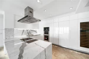 330 Sunny Isles Blvd #5, Sunny Isles Beach, FL 33160, Sold 02/28/23