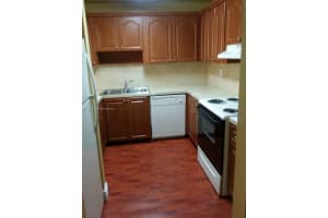 6930 NW 186th St Apt 1-305, Hialeah, FL 33015, Sold 06/07/22