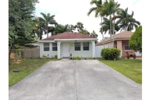 934 SW 9th Ct, Homestead, FL 33034, Sold 05/31/22