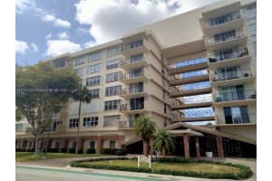 1001 91st St APT 201, Bay Harbor Islands, FL 33154, Sold 06/08/22