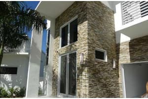 8475 NW 34th St, Doral, FL 33166, Sold 05/12/22