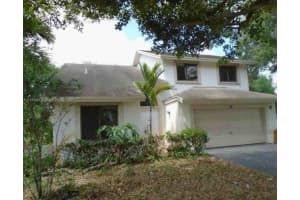 9850 Bosque Ln, Miramar, FL 33025, Sold 06/29/22