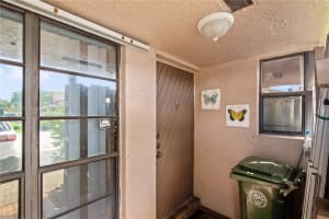 1281 NW 123rd Ave, Pembroke Pines, FL 33026, Sold 06/08/22