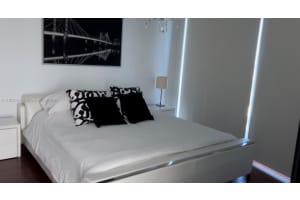 888 Biscayne Blvd, Miami, FL 33130, Sold 10/21/22