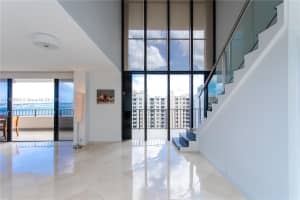 520 Brickell Key Dr, Miami, FL 33131, Sold 09/14/22