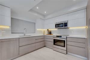 140 Jefferson Ave, Miami Beach, FL 33139, Sold 05/31/22