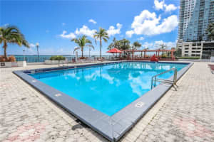 999 Brickell Bay Dr APT 1811, Miami, FL 33131, Sold 06/03/22