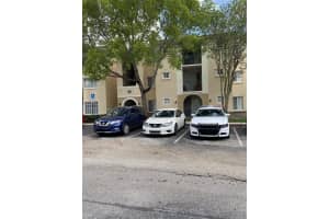 2516 Centergate Dr APT 307, Miramar, FL 33025, Sold 05/25/22