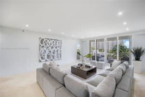 799 Crandon Blvd APT 606, Key Biscayne, FL 33149, Sold 10/21/22