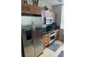 186 SE 12th Terrace APT 2104, Miami, FL 33131, Sold 05/17/22
