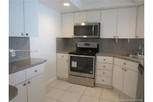 5701 Collins Ave APT 1406, Miami Beach, FL 33140, Sold 05/27/22