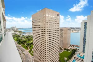 300 S Biscayne Blvd t 2312, Miami, FL 33131, Sold 05/26/22