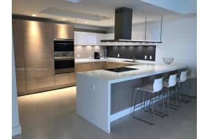 17111 Biscayne Blvd Unit 607, Aventura, FL 33160, Sold 12/02/22