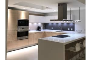 17111 Biscayne Blvd Unit 607, Aventura, FL 33160, Sold 12/02/22