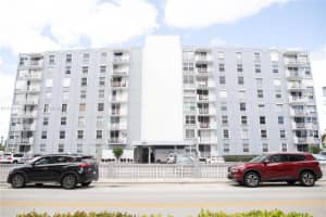 430 Golden Isles Dr APT 605, Hallandale Beach, FL 33009, Sold 06/22/22