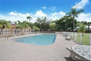 9956 N Kendall Dr Apt 126-1, Miami, FL 33176, Sold 05/27/22