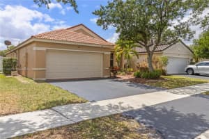 735 Sand Creek Cir, Weston, FL 33327, Sold 06/09/22