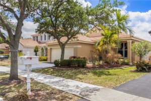 735 Sand Creek Cir, Weston, FL 33327, Sold 06/09/22