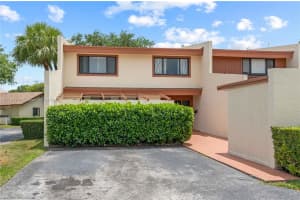 10646 SW 76th Terrace, Miami, FL 33173, Sold 08/26/22
