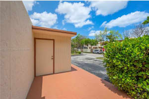 10646 SW 76th Terrace, Miami, FL 33173, Sold 08/26/22