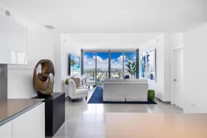 88 SW 7th St Apt 3110, Miami, FL 33130, Sold 06/14/22
