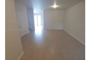 3382 W 90th Terrace #3382, Hialeah, FL 33018, Sold 09/12/22