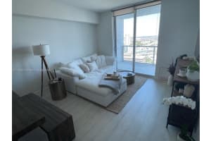 185 SW 7th St APT 2703, Miami, FL 33130, Sold 06/23/22