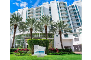 3029 NE 188th St APT 825, Aventura, FL 33180, Sold 07/29/22