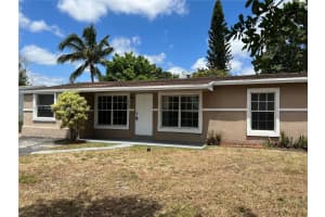 3321 NW 17th St, Fort Lauderdale, FL 33311, Sold 06/09/22